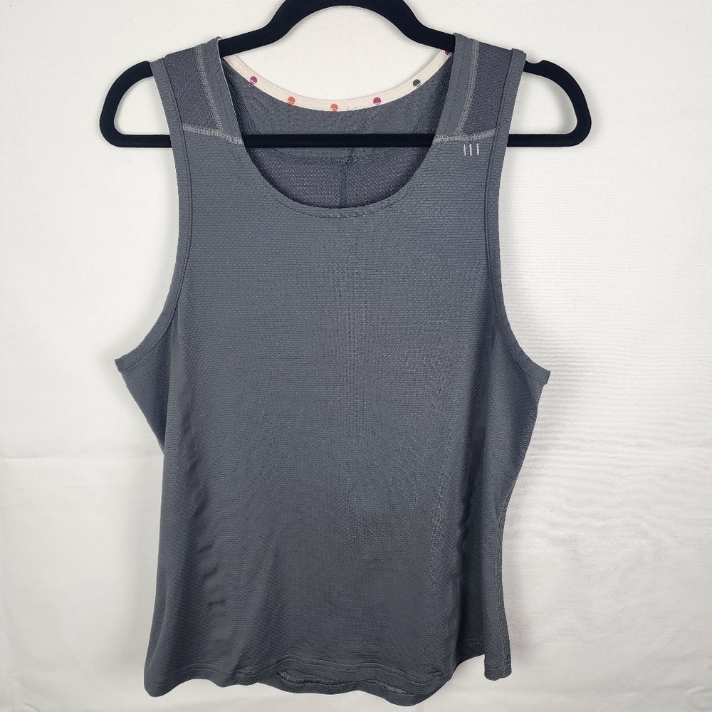 Lululemon Womens Gray Mesh Sculpt Tank Top Size Medium Stretch‎ Gym Yoga Running